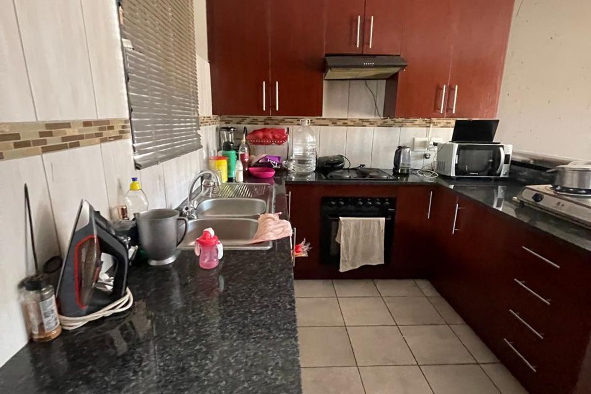 TWO BEDROOMS AND ONE FULL BATHROOM - Photo 3