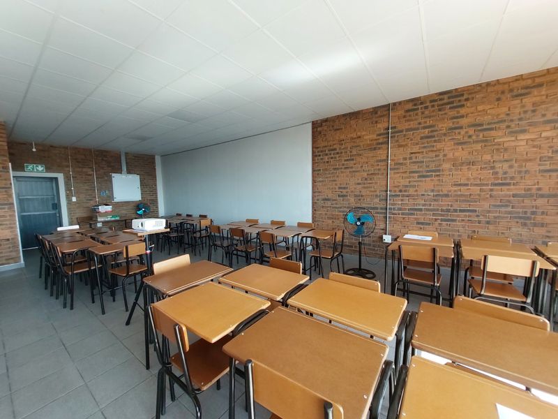 Prime office Space to Lets in Stanger CBD - Photo 3