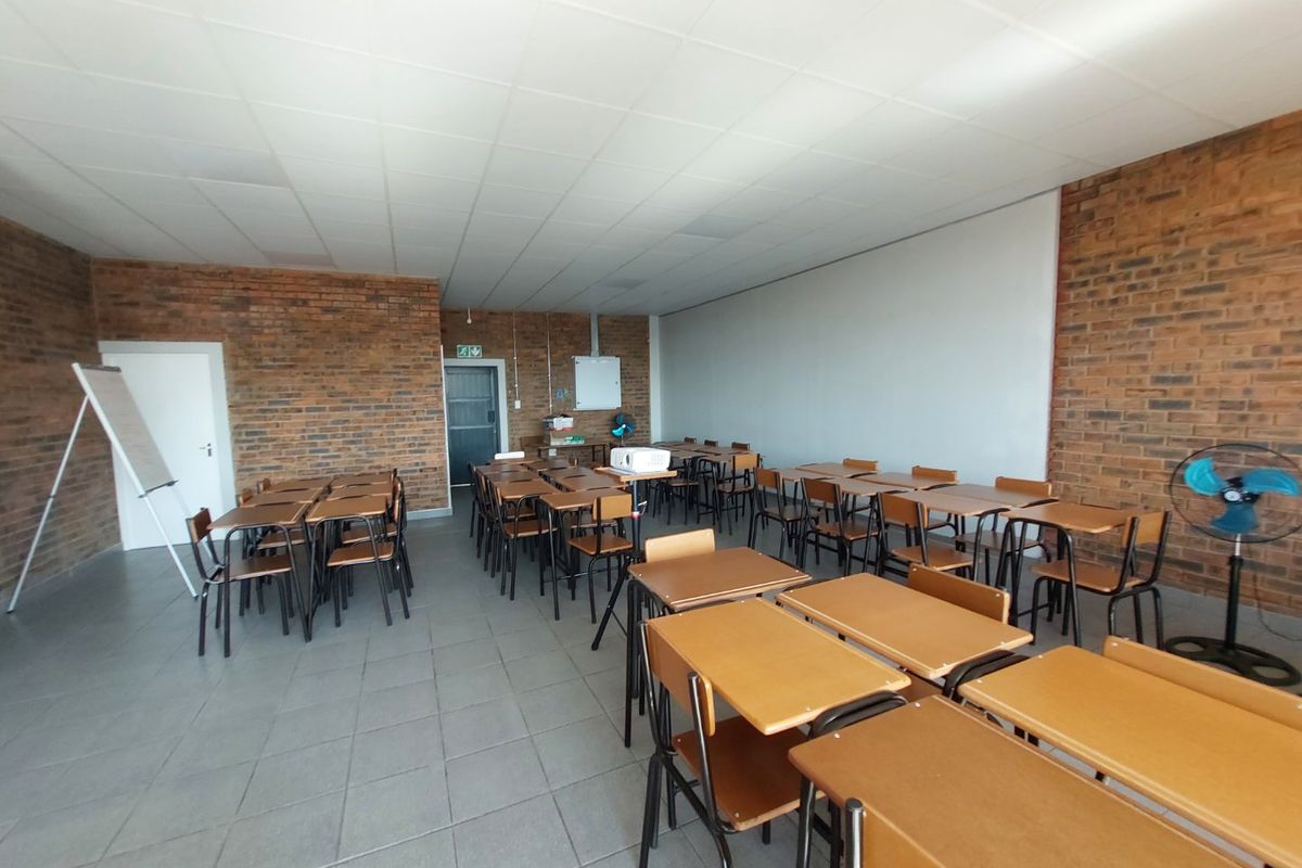 Prime office Space to Lets in Stanger CBD - Photo 4