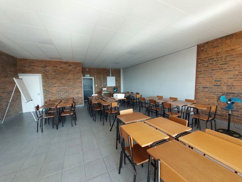 Prime office Space to Lets in Stanger CBD - Photo 4