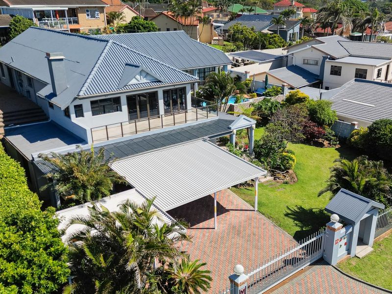 Stunning Ocean-View Home at a Great Address - Photo 2