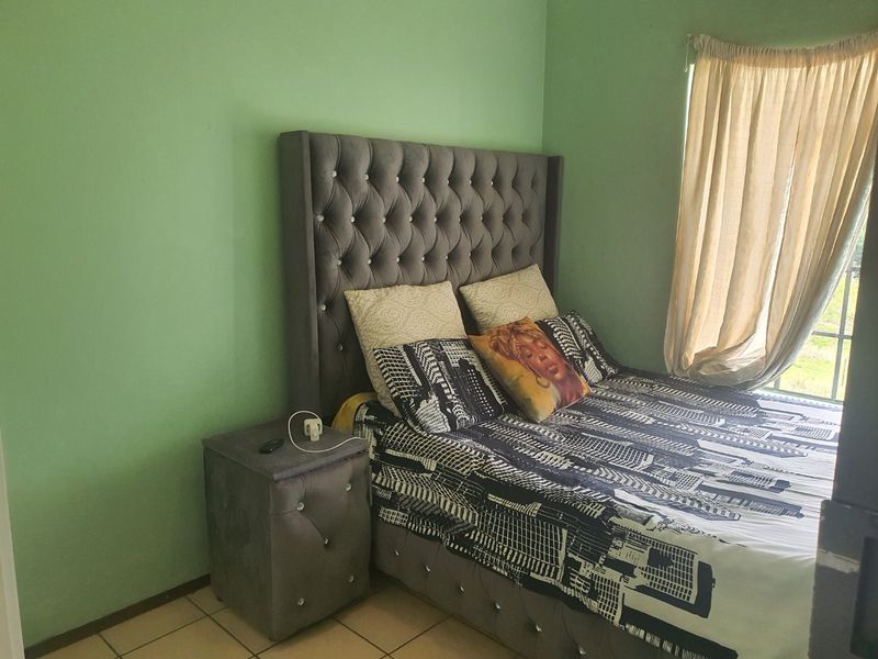 2 Bedroom Apartment For Sale in Amberfield - Photo 5