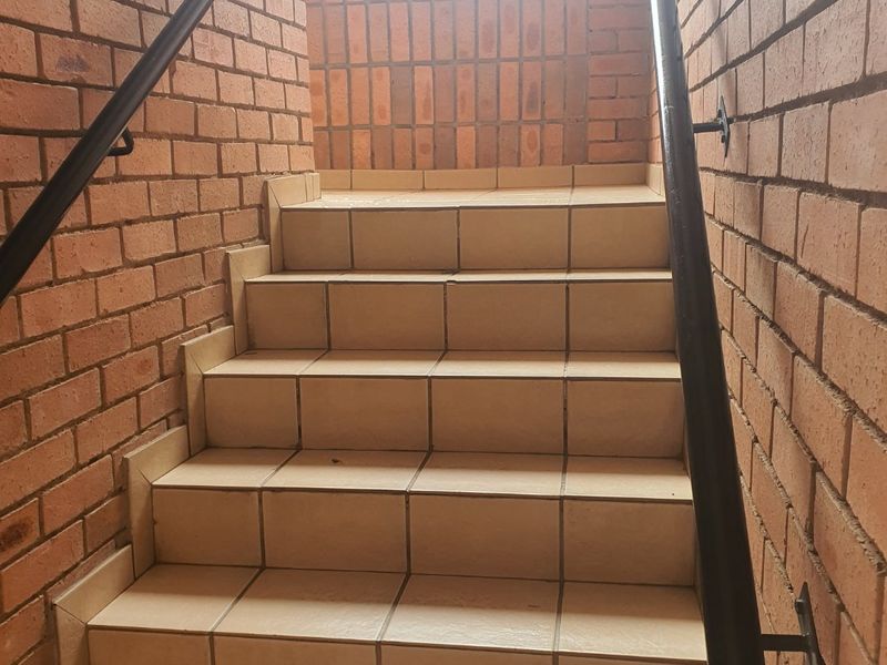 2 Bedroom Apartment For Sale in Amberfield - Photo 10