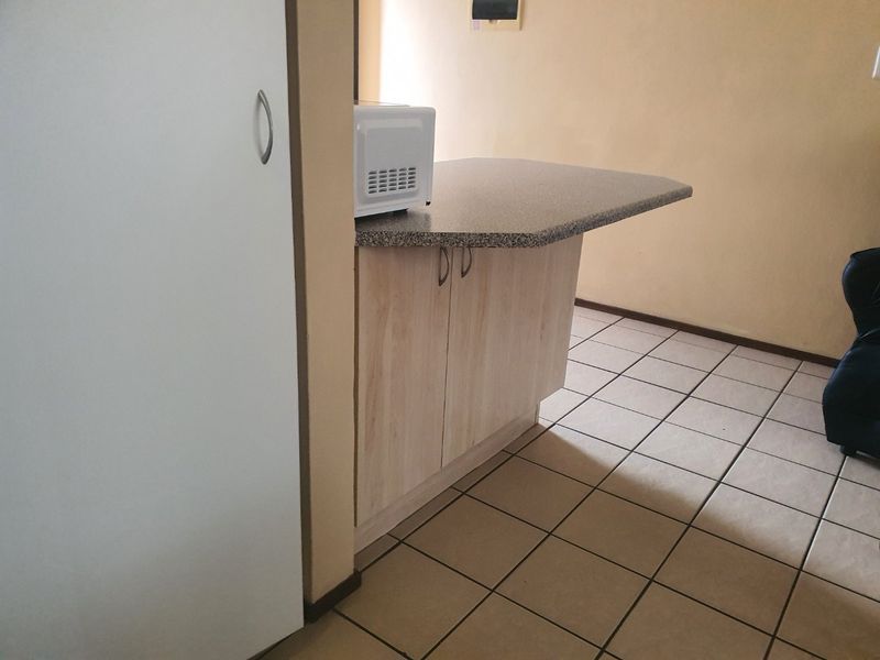 2 Bedroom Apartment For Sale in Amberfield - Photo 9