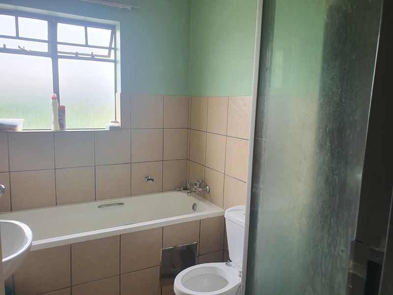 2 Bedroom Apartment For Sale in Amberfield - Photo 4