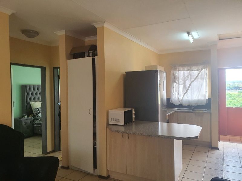 2 Bedroom Apartment For Sale in Amberfield - Photo 3