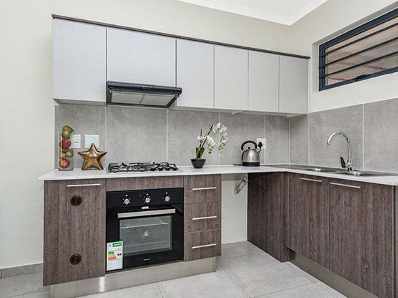 Modern Living at Its Best! - Photo 4