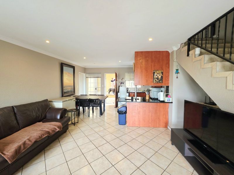 Beautiful 2 Bedroom Duplex For Sale in La Montagne - Photo 9