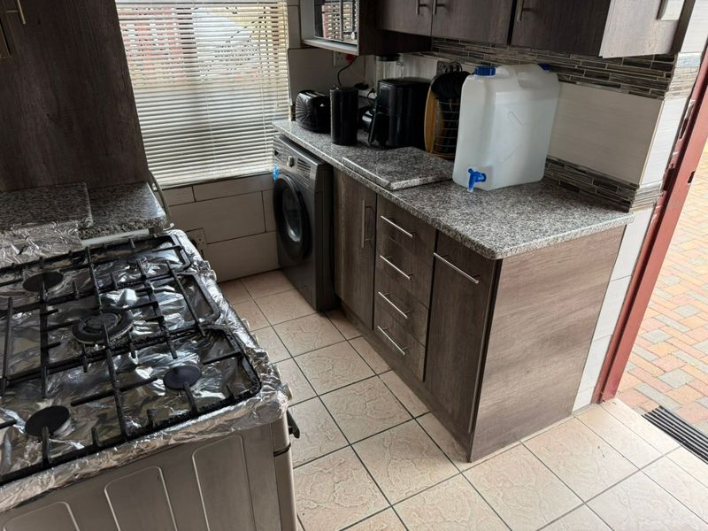 SOLE MANDATE – NIRVANA EXT 3 - Photo 3