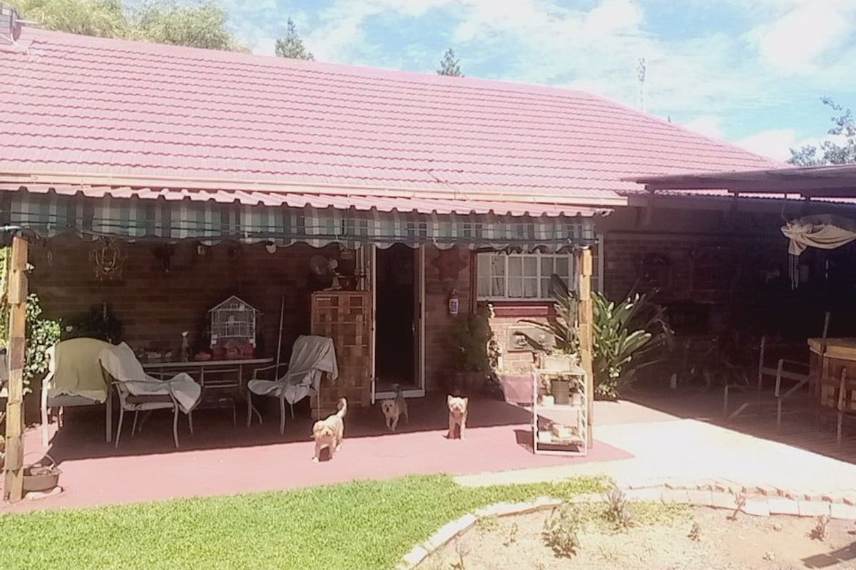 Move in Ready Vierfontein Bargain  - Photo 2