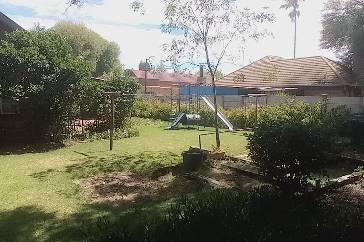 Move in Ready Vierfontein Bargain  - Photo 4