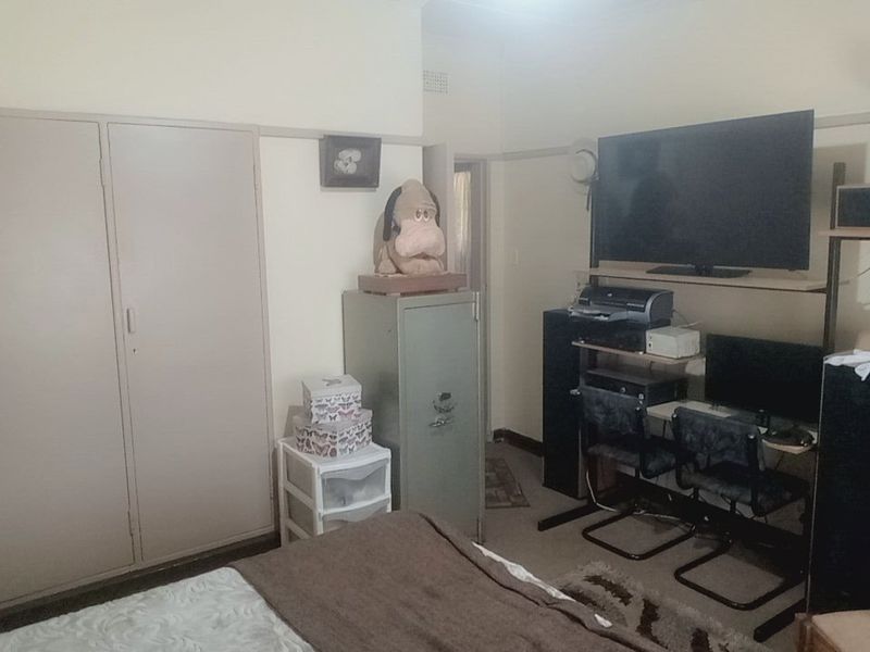 Move in Ready Vierfontein Bargain  - Photo 9