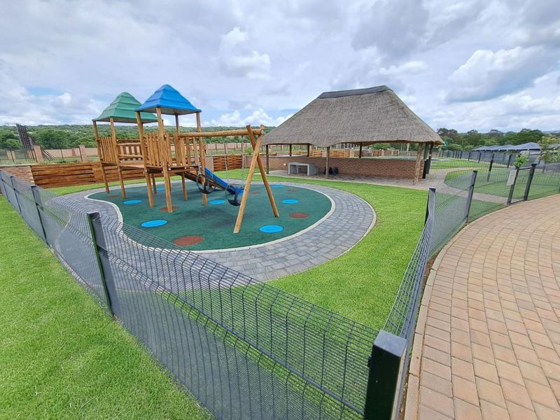 TWO BEDROOMS AND TWO BATHROOMS - Photo 5