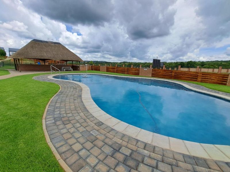 TWO BEDROOMS AND TWO BATHROOMS - Photo 4