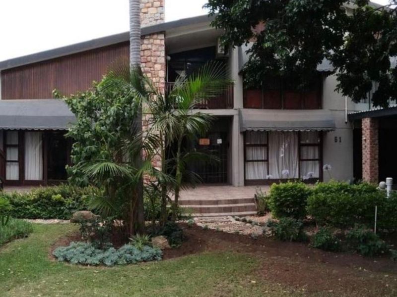 4 Bedroom House For Sale in Bothasrus - Photo 3