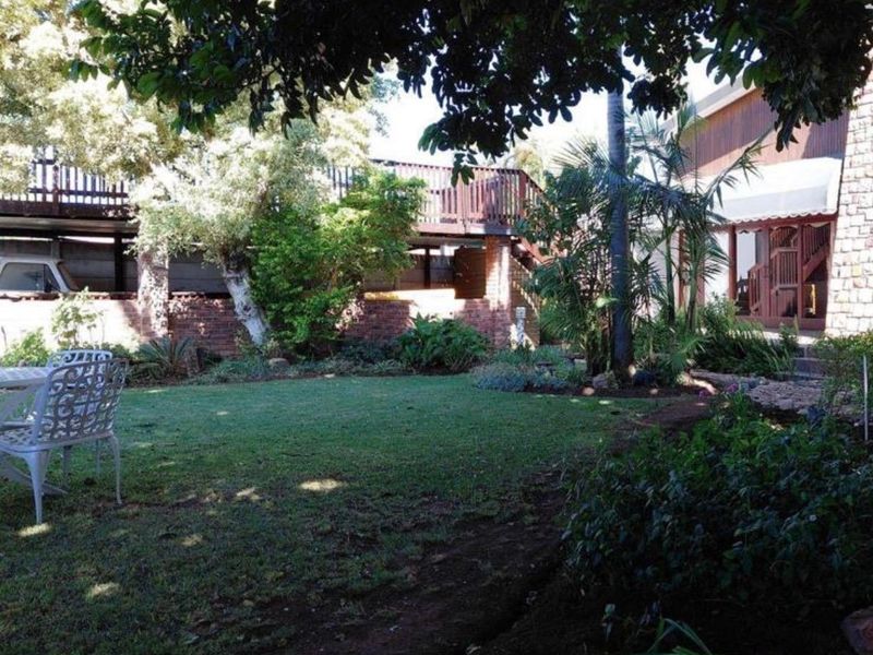 4 Bedroom House For Sale in Bothasrus - Photo 10