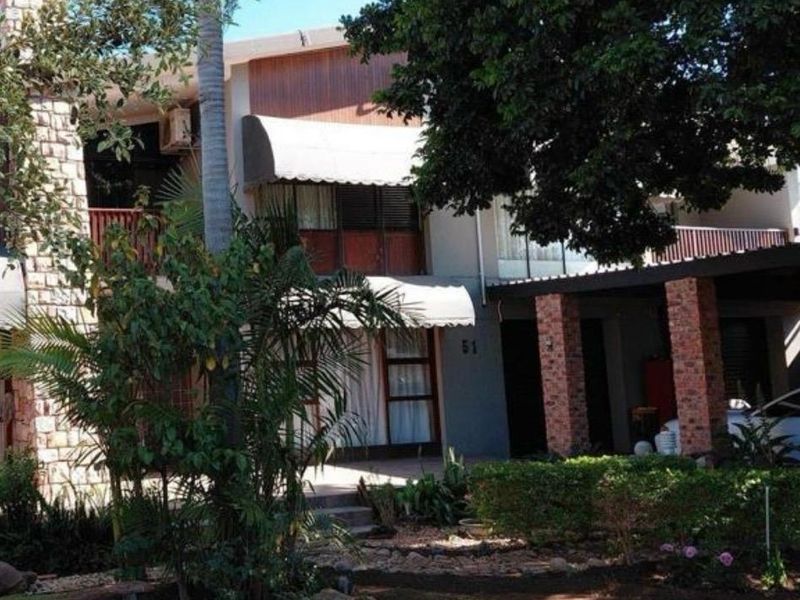 4 Bedroom House For Sale in Bothasrus - Photo 8