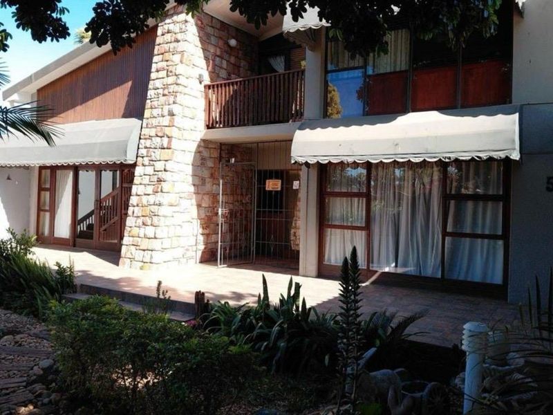 4 Bedroom House For Sale in Bothasrus - Photo 5