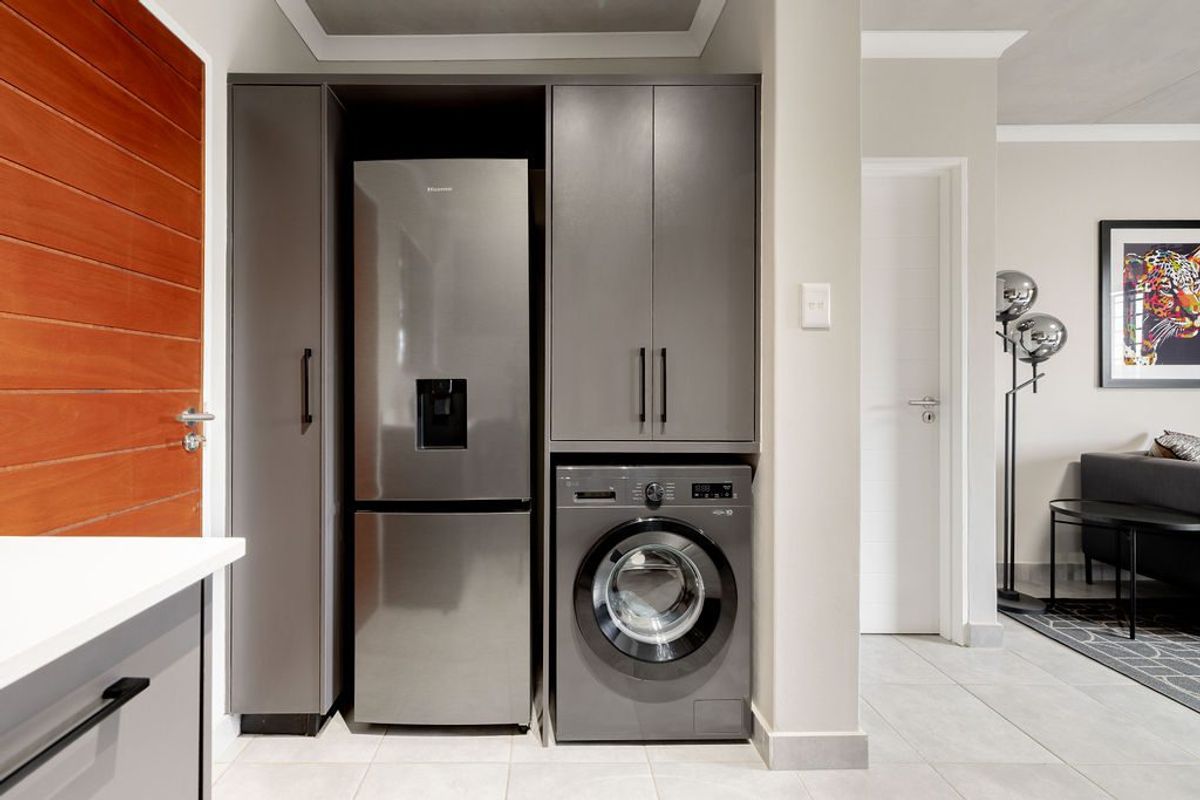 Sinoville - BUY DIRECTLY FROM THE DEVELOPER - 2 BED, 2 BATH - Photo 3