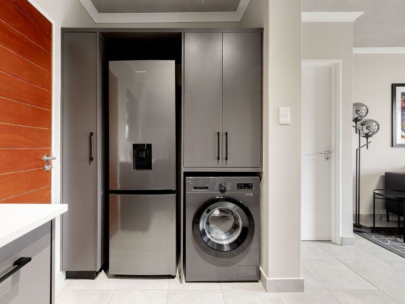 Sinoville - BUY DIRECTLY FROM THE DEVELOPER - 2 BED, 2 BATH - Photo 3