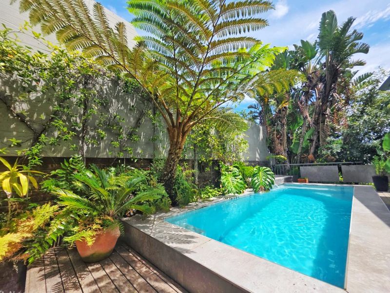 Modern Multi-Level Home in Sought-After Dumbleton Crescent, Wilderness - Photo 2