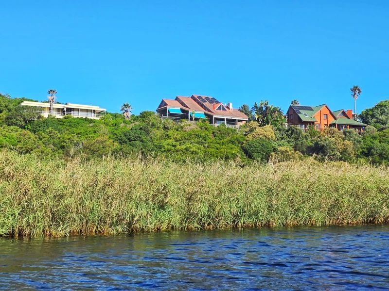 Modern Multi-Level Home in Sought-After Dumbleton Crescent, Wilderness - Photo 3