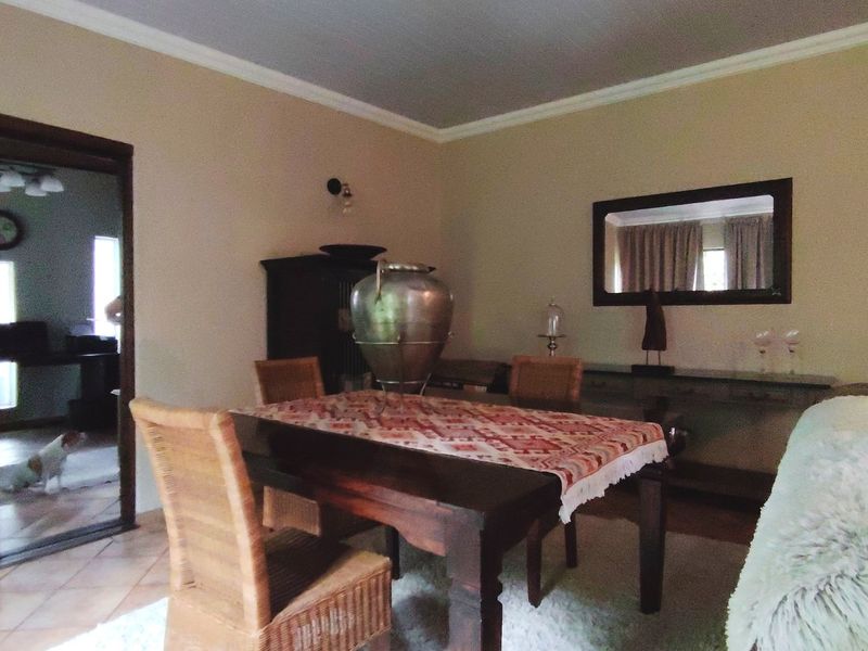 Prime 408m2 Extended Family Home with Business Potential in SW5. - Photo 9