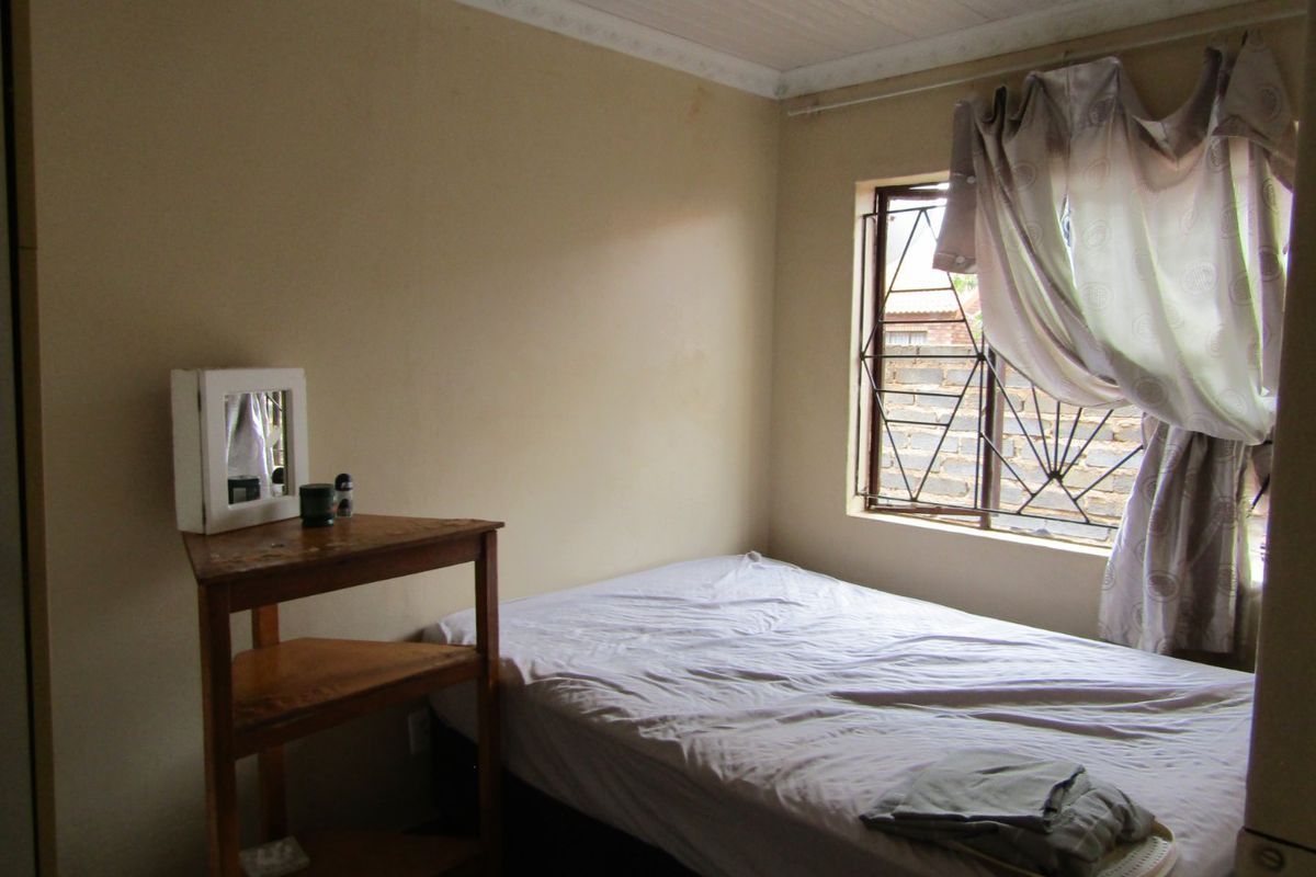 3 bedroom house for sale - Photo 5