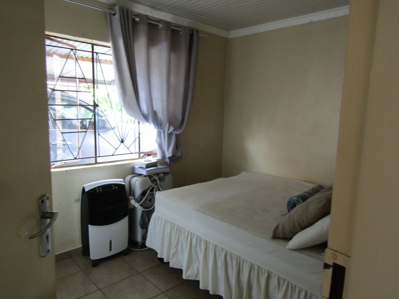 3 bedroom house for sale - Photo 4