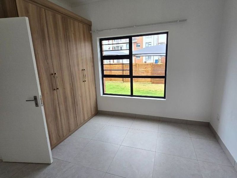 3 Bedroom / 2 Bathroom direct from developer  - Photo 2