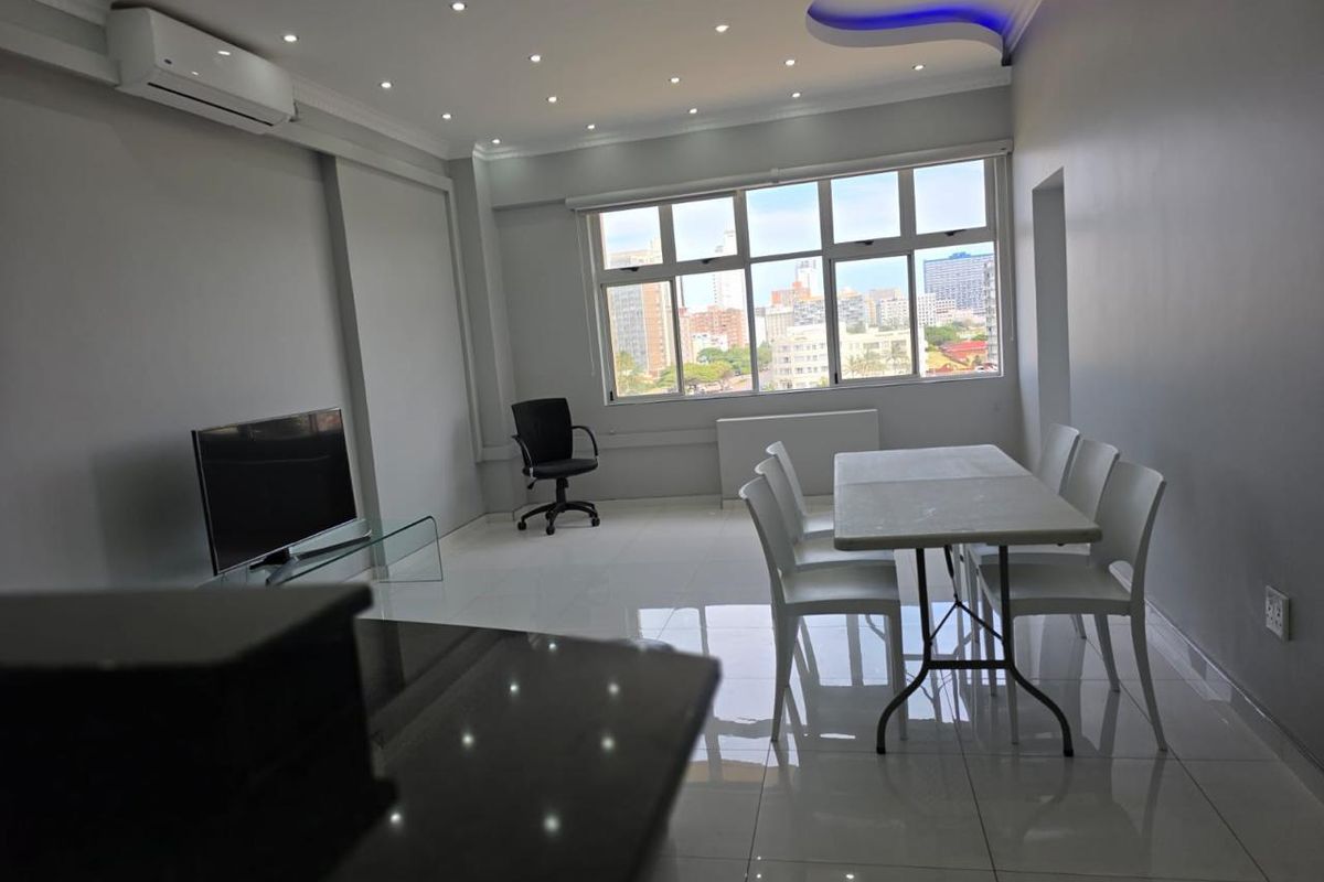 2.5 Bedrooms, 2 Bathrooms Apartment To Let In South Beach, Durban - Photo 4