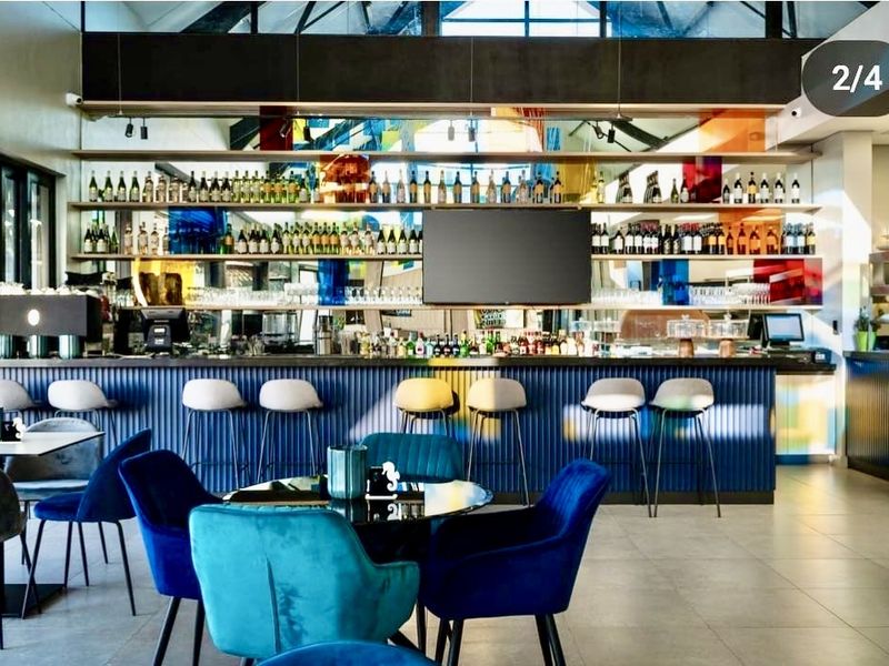 Ultra modern and secure lifestyle. - Photo 5