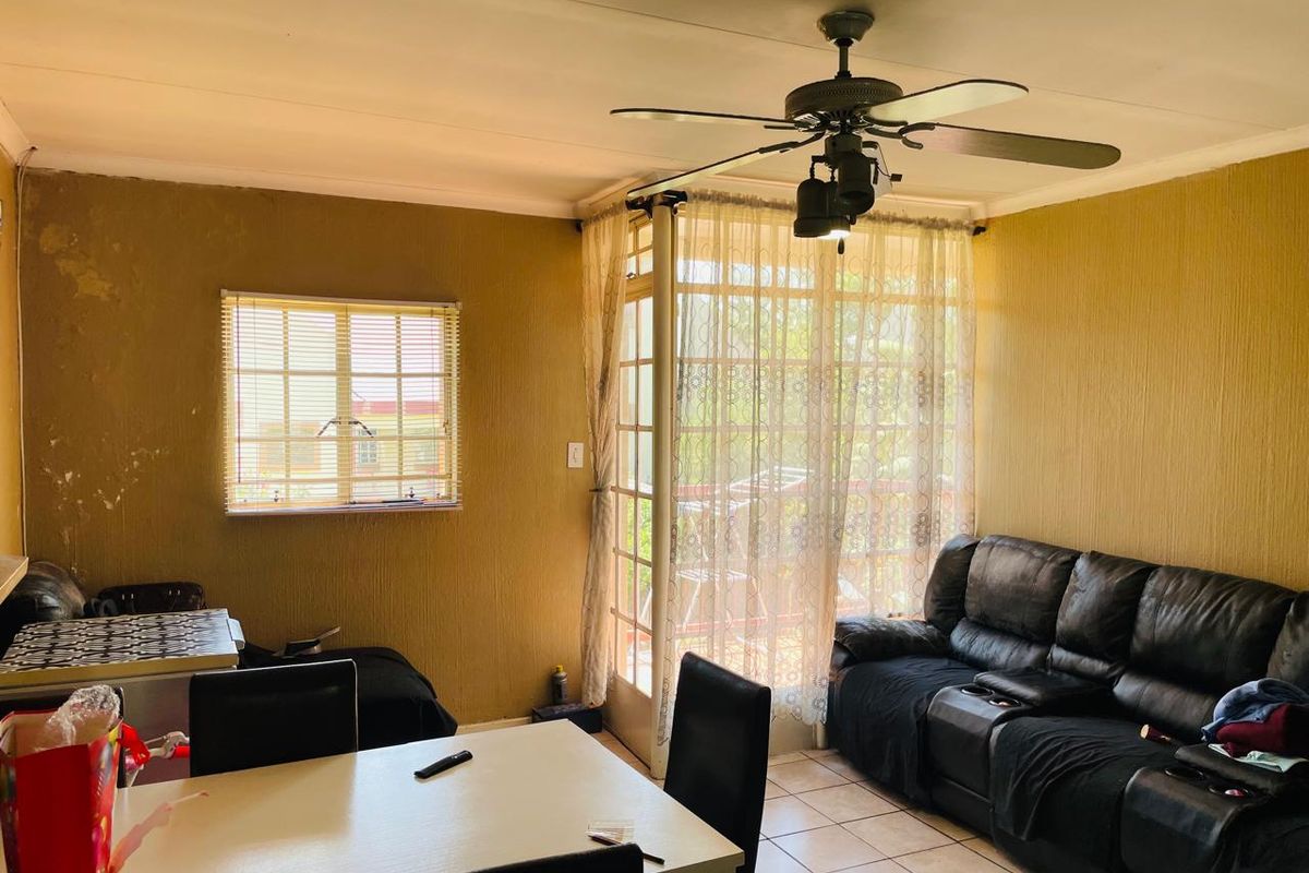 2 Bedroom 1 Bathroom first floor apartment for sale. - Photo 4