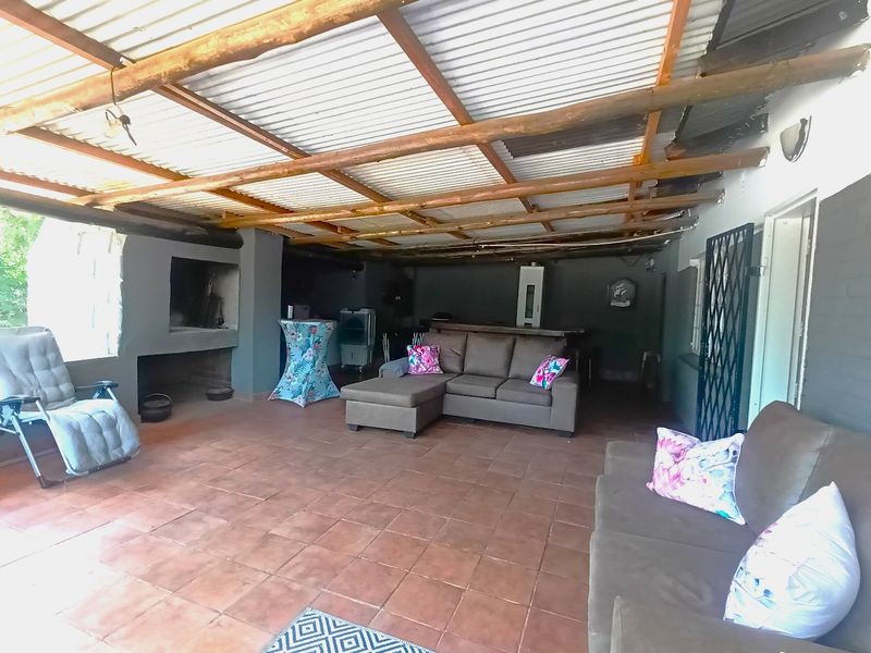 21ha Off-Grid Farm with Multiple Homes & Farming Infrastructure - Photo 8