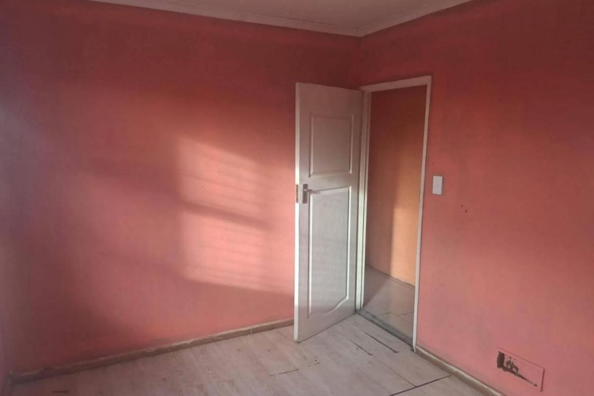 Affordable 3-Bedroom Home for Sale in Graceland, Khayelitsha - Photo 3