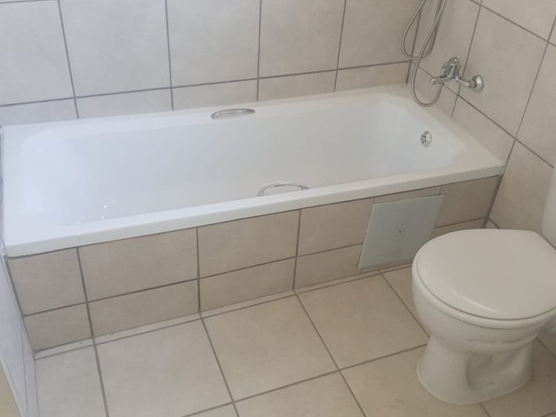 3 Bedroom 2 Bathroom First Floor Apartment for Sale. - Photo 9