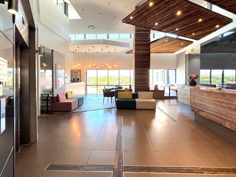 LYNNWOOD BRIDGE - Flexible rental options - Premium Office & Coworking Space!  - Photo 6