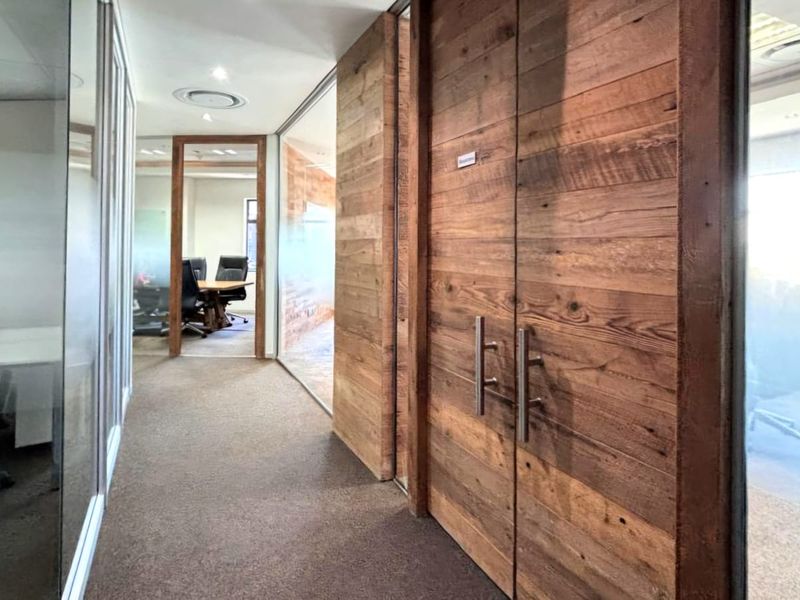 LYNNWOOD BRIDGE - Flexible rental options - Premium Office & Coworking Space!  - Photo 9