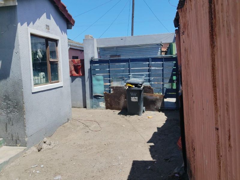 2-Bedroom Home for Sale in Site C, Khayelitsha - Photo 2