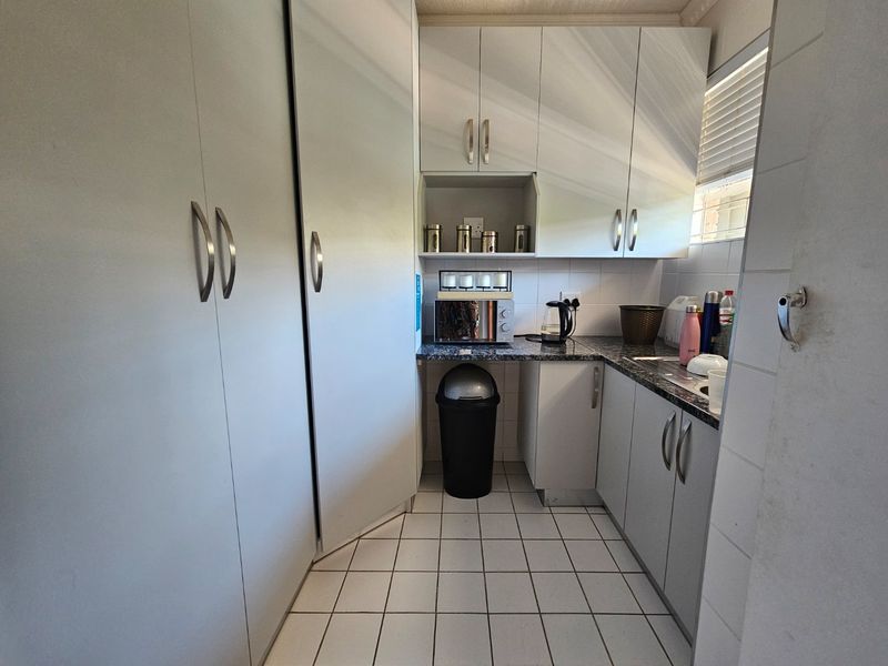 Stunning, Professional Offices For Sale - Photo 8