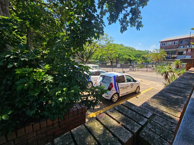 Stunning, Professional Offices For Sale - Photo 2