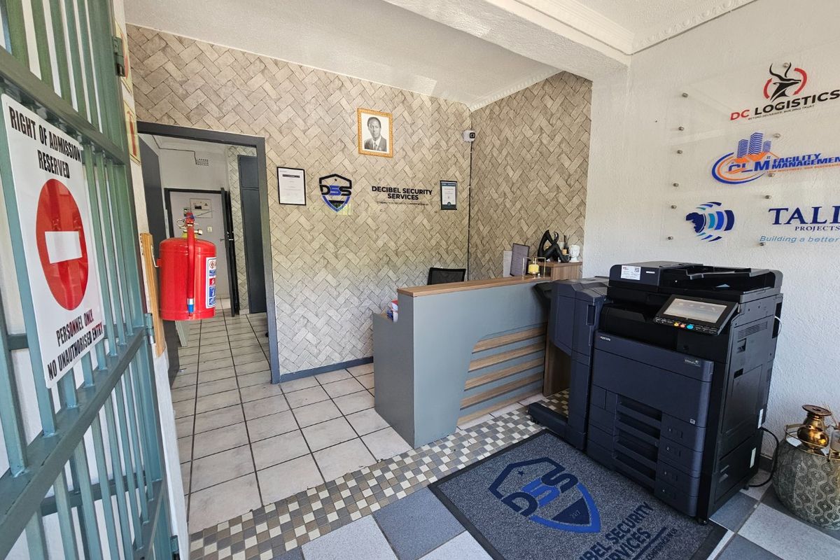 Stunning, Professional Offices For Sale - Photo 5