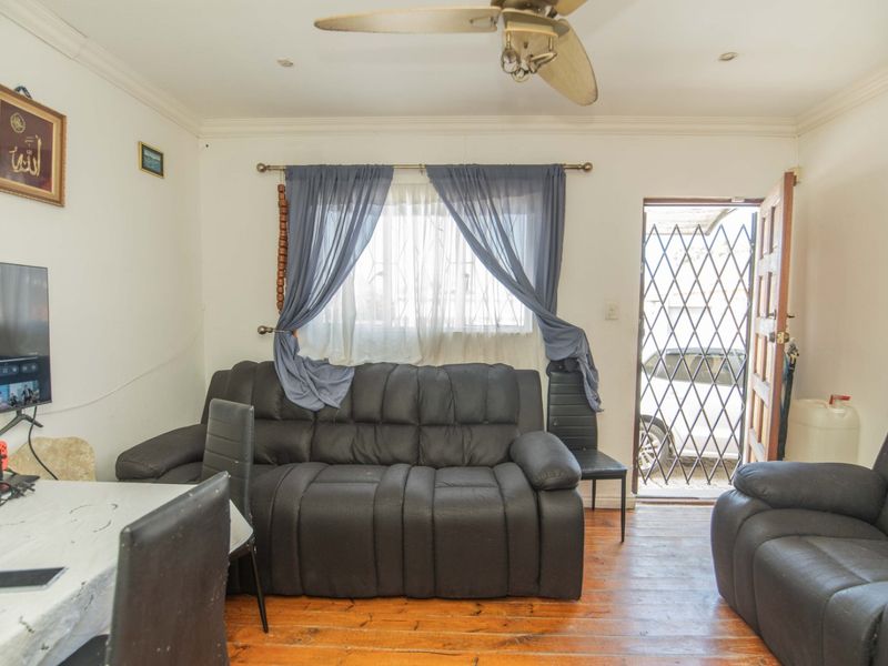 Two bedroom home with one bedroom Flatlet - Photo 6