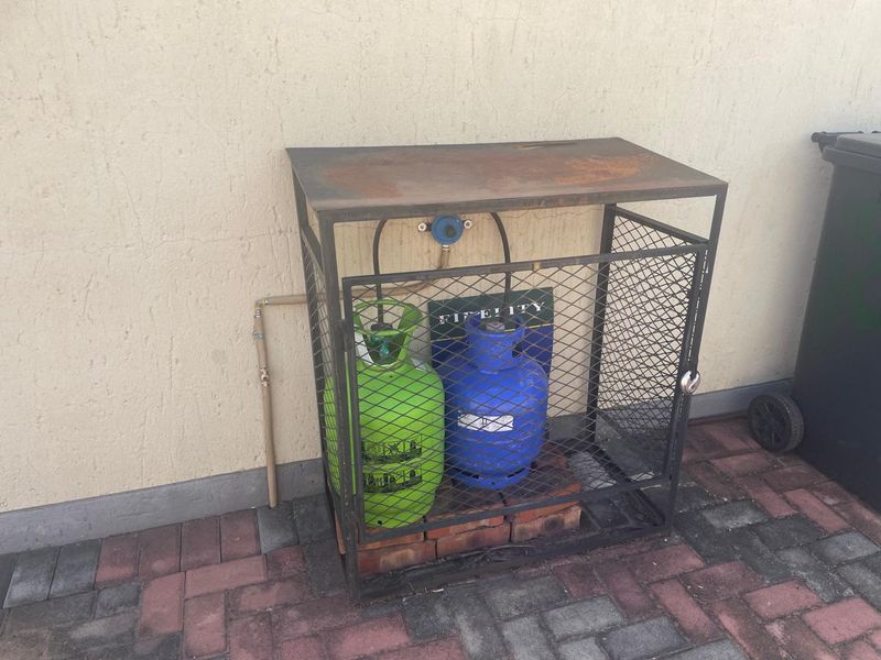 3 Bedroom House For Sale in Klerksoord - Photo 4