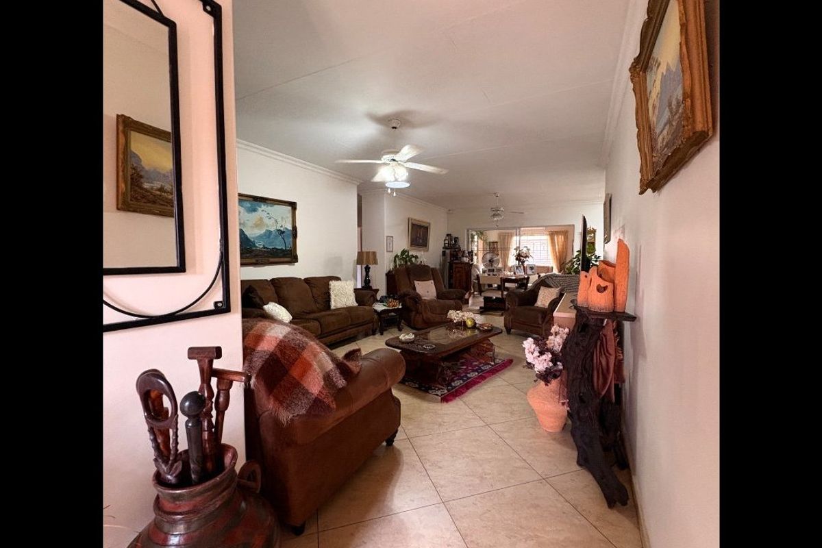 Contemporary Comfort in  Flimieda. - Photo 3