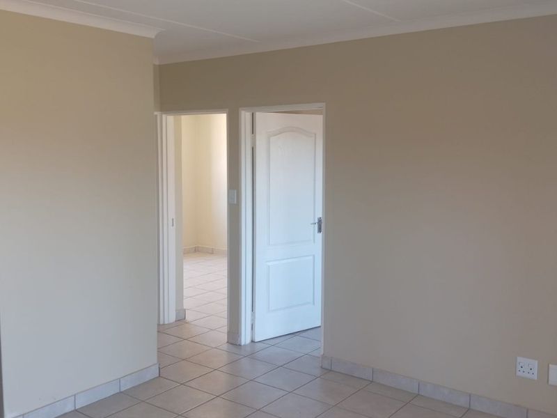 2 Bedroom 1 Bathroom Ground apartment for Sale. - Photo 6