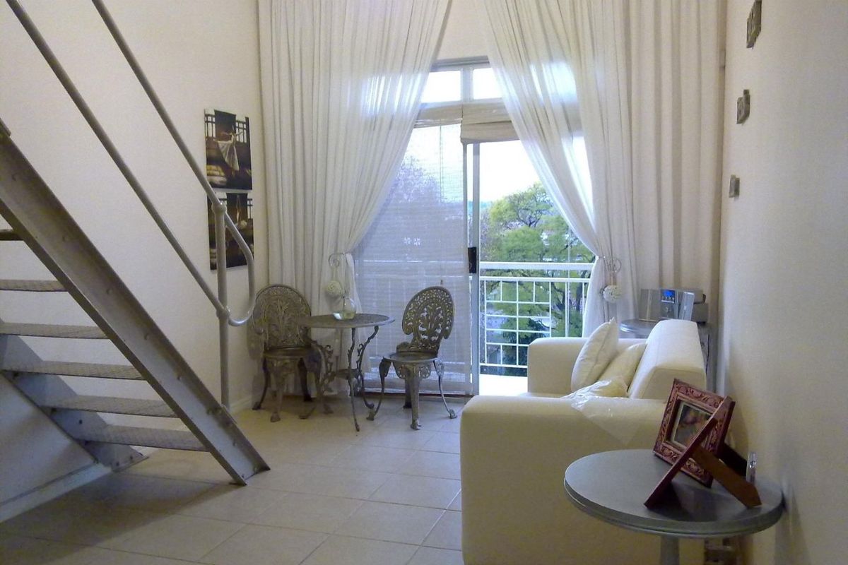 1 Bedroom Loft for Sale in Hillcrest - Photo 2