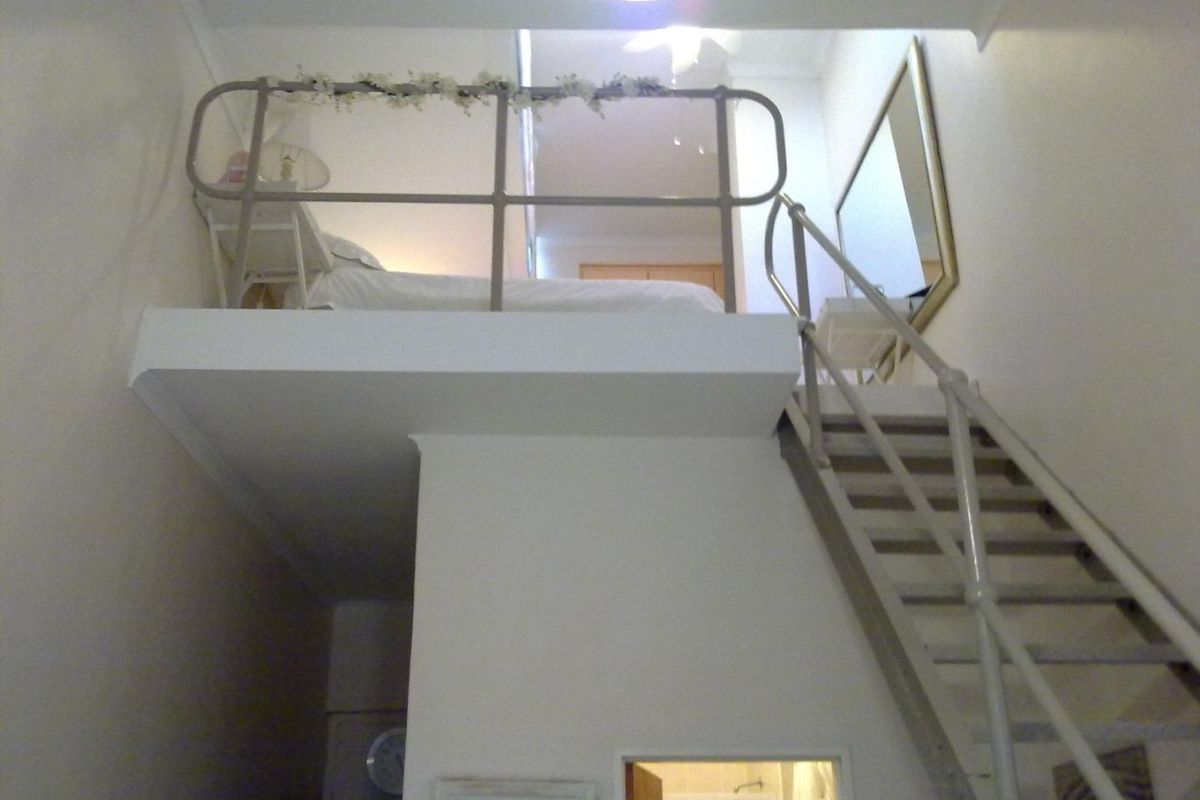 1 Bedroom Loft for Sale in Hillcrest - Photo 5