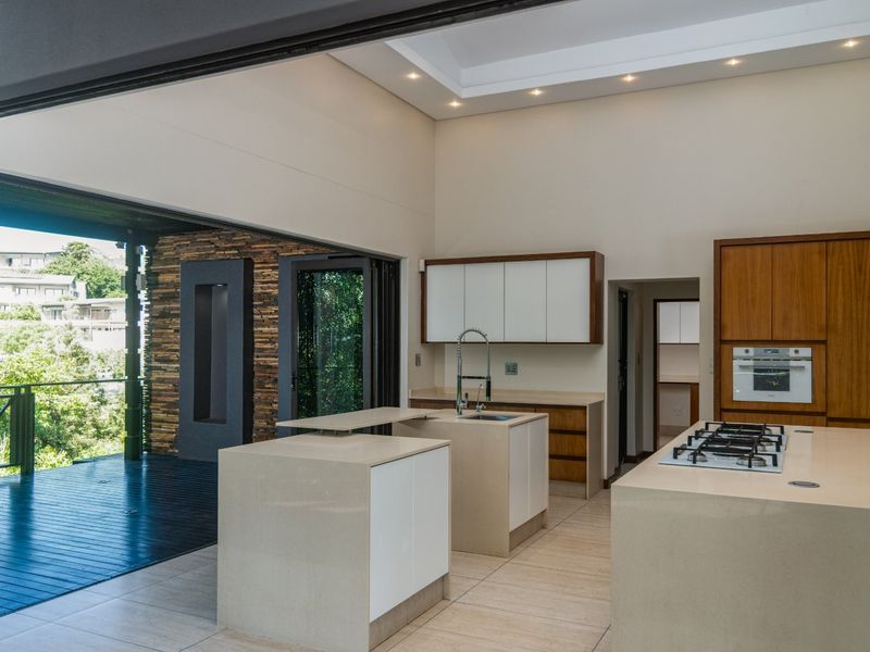 Modern Elegance in a Tranquil Setting - Photo 4