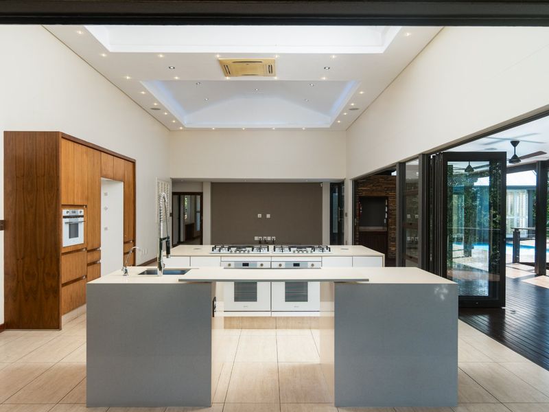 Modern Elegance in a Tranquil Setting - Photo 2